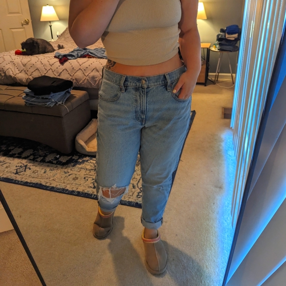 American Eagle 90s skinny distressed jeans, 12 short